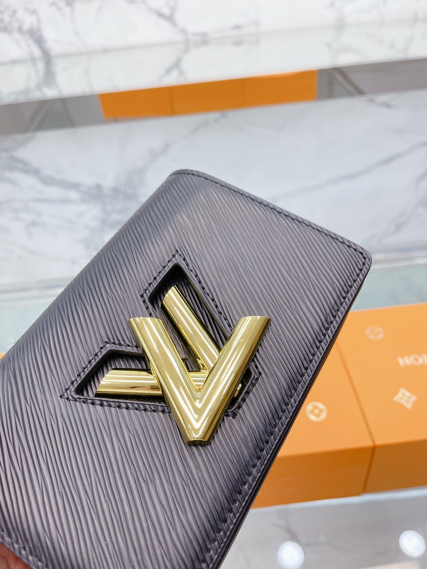 LV-BAG097