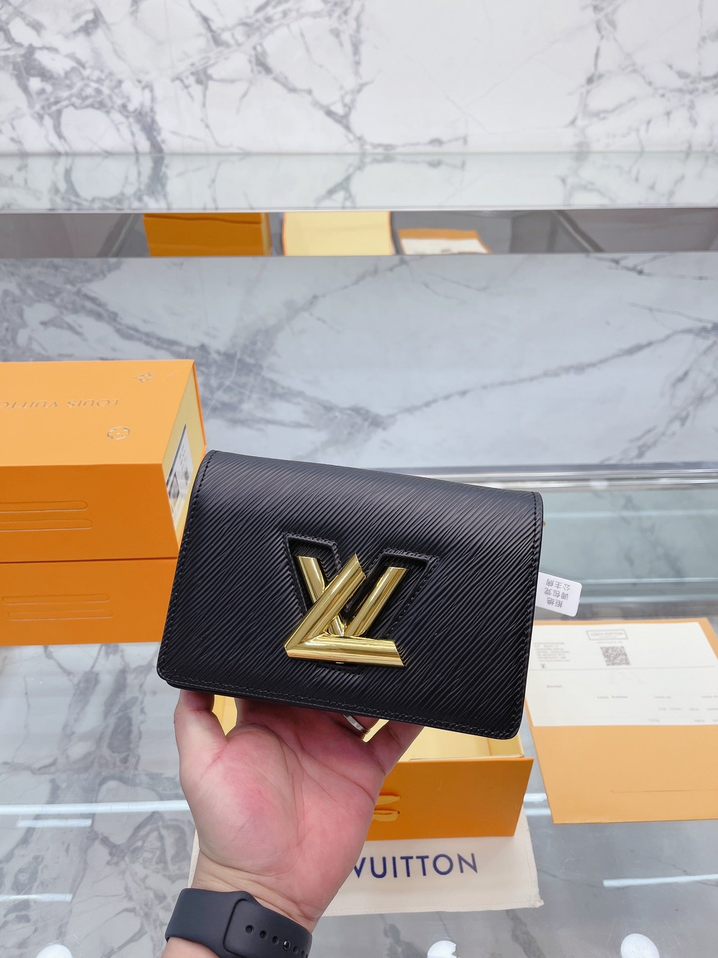 LV-BAG097