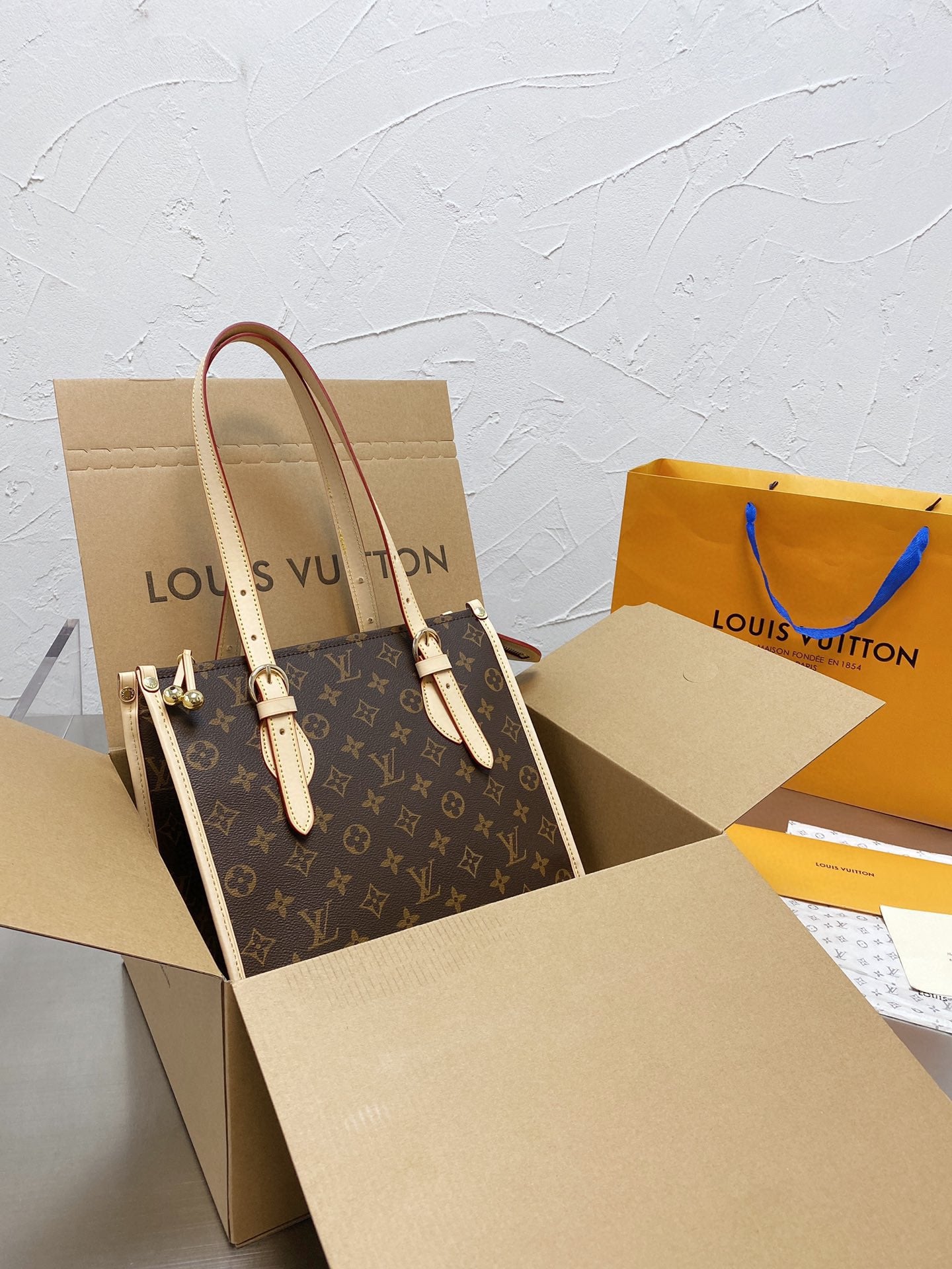 LV-BAG128