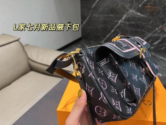 LV-BAG122